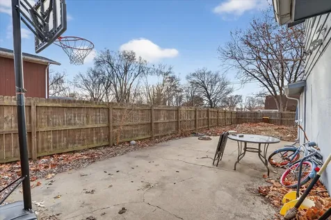 2929 Sewell Street Rockford IL 61109