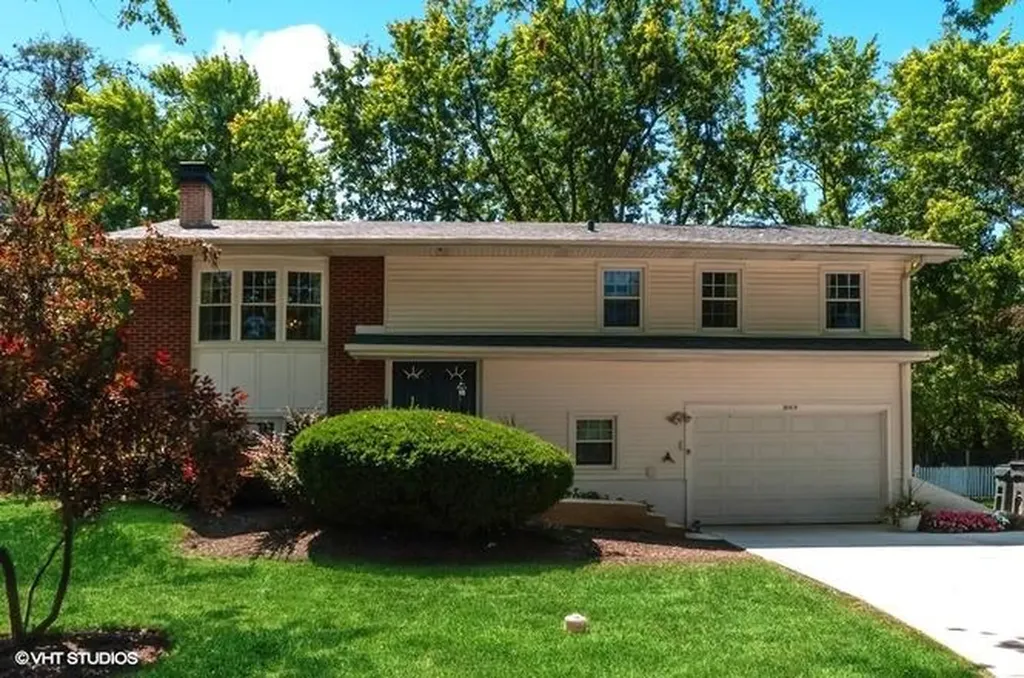 3069 Plum Island Drive Northbrook IL 60062