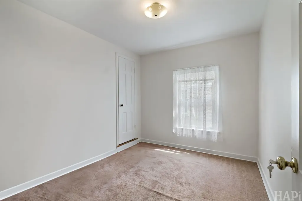 8217 Laramie Avenue Skokie IL 60077