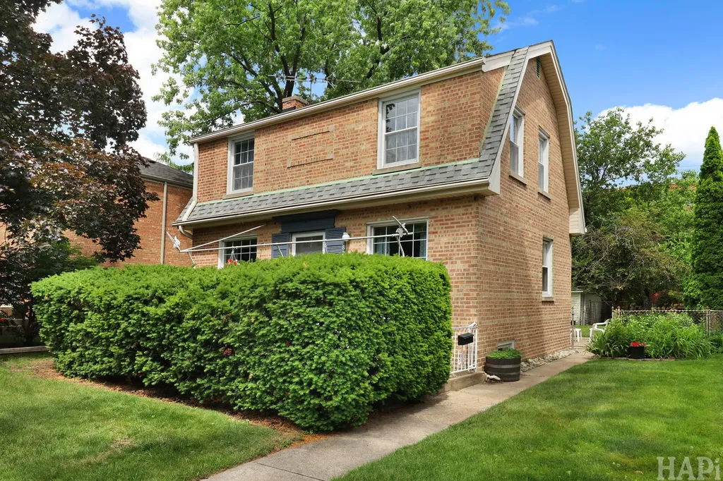 8217 Laramie Avenue Skokie IL 60077