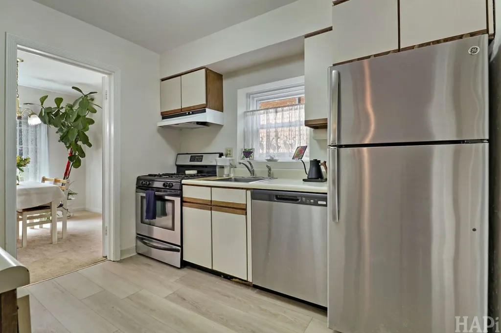 8217 Laramie Avenue Skokie IL 60077