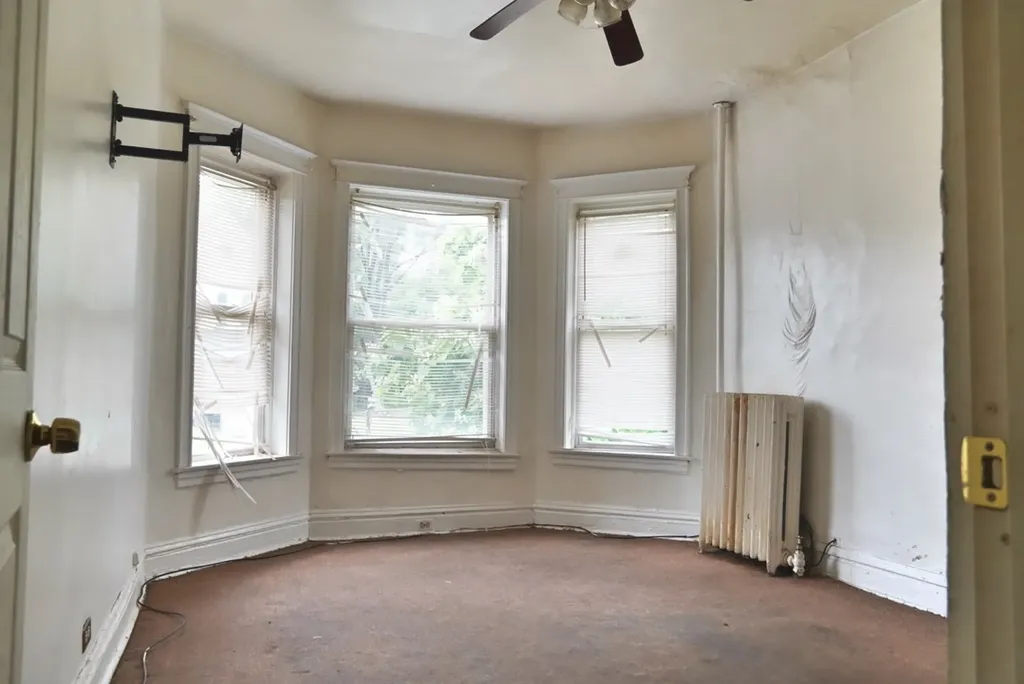 7321 South Stewart Avenue Chicago IL 60621