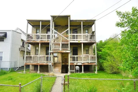 7321 South Stewart Avenue Chicago IL 60621