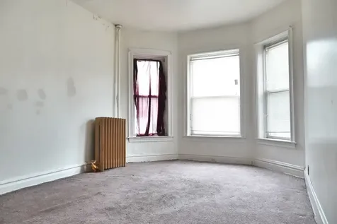 7321 South Stewart Avenue Chicago IL 60621