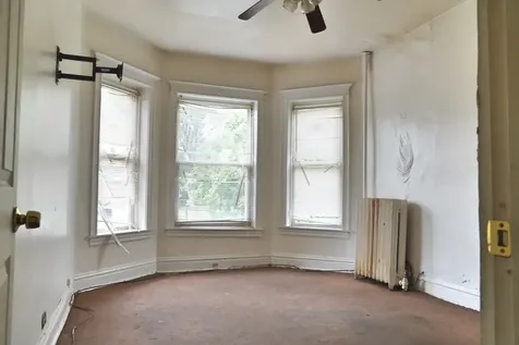 7321 South Stewart Avenue Chicago IL 60621