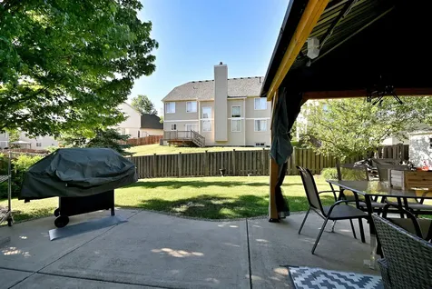 8305 Waterbury Drive Joliet IL 60431