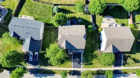 8305 Waterbury Drive Joliet IL 60431