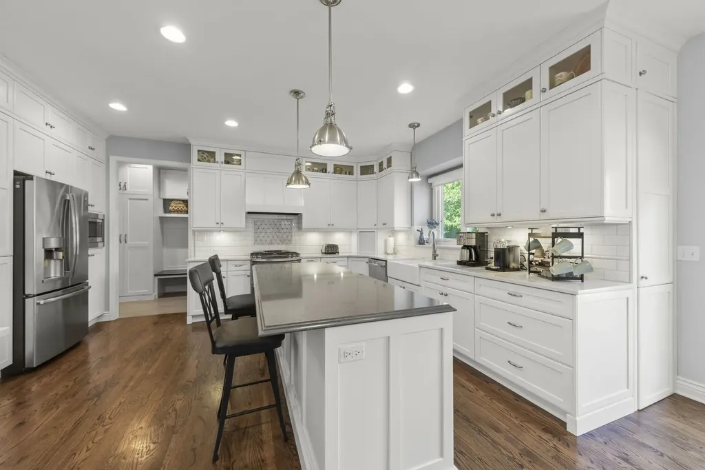 2367 Angela Lane Aurora IL 60502