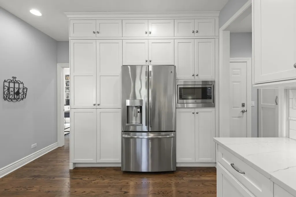 2367 Angela Lane Aurora IL 60502