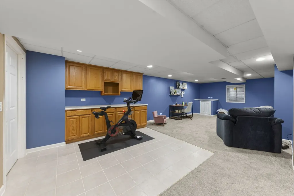 2367 Angela Lane Aurora IL 60502
