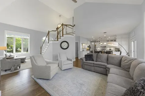 2367 Angela Lane Aurora IL 60502