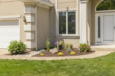 2367 Angela Lane Aurora IL 60502