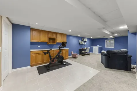 2367 Angela Lane Aurora IL 60502