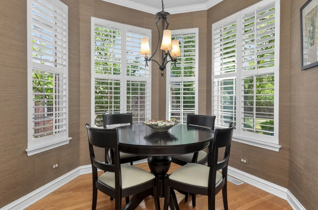 7940 Ashbrook Court Darien IL 60561