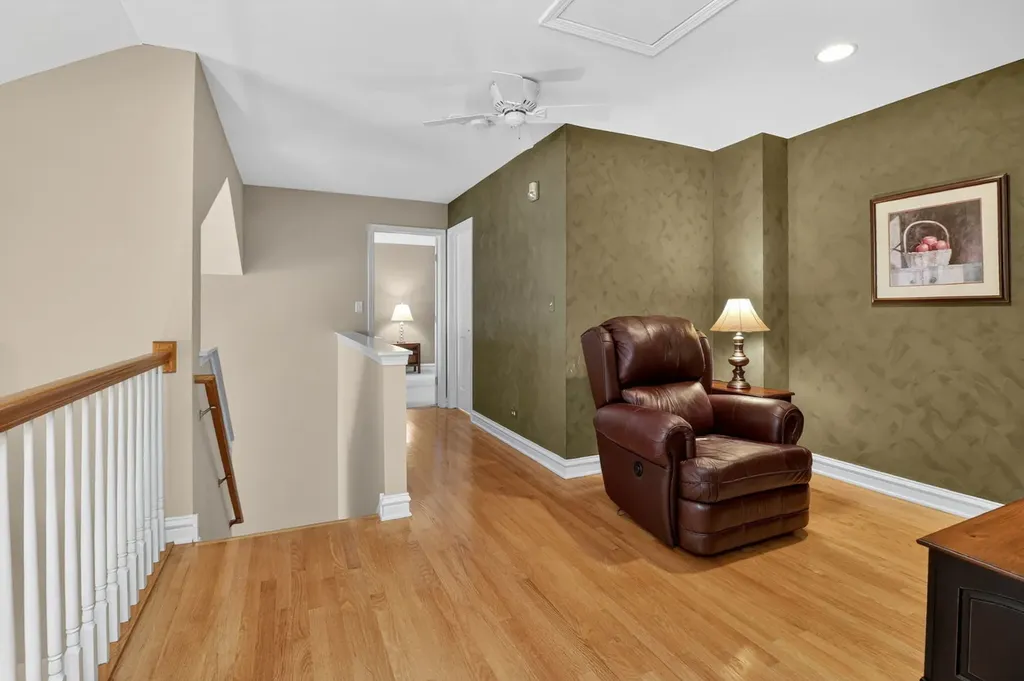7940 Ashbrook Court Darien IL 60561