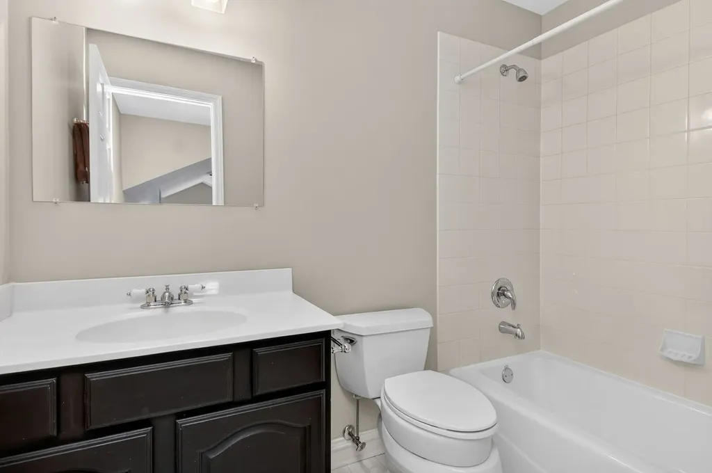 7940 Ashbrook Court Darien IL 60561