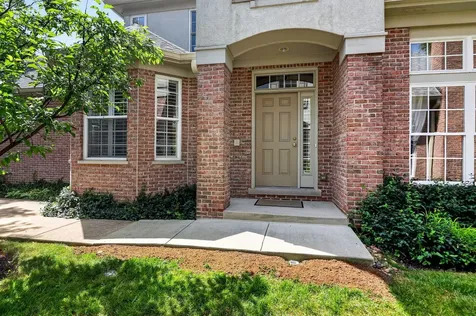 7940 Ashbrook Court Darien IL 60561