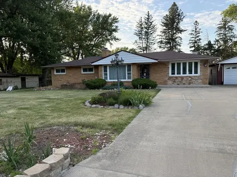106 Superior Avenue Machesney Park IL 61115
