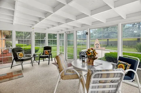 106 Superior Avenue Machesney Park IL 61115