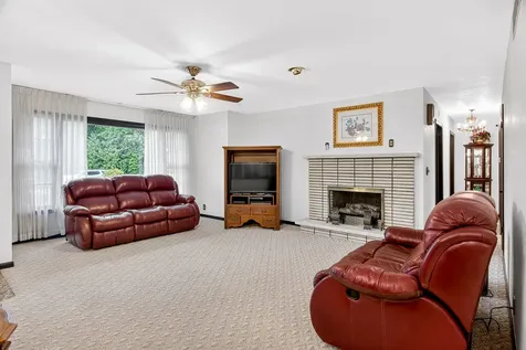 106 Superior Avenue Machesney Park IL 61115