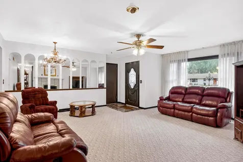 106 Superior Avenue Machesney Park IL 61115