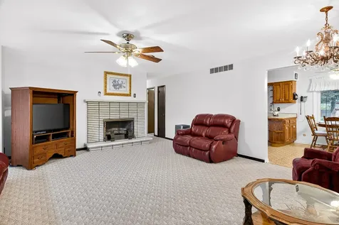 106 Superior Avenue Machesney Park IL 61115