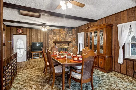 106 Superior Avenue Machesney Park IL 61115