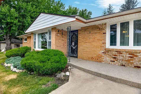 106 Superior Avenue Machesney Park IL 61115