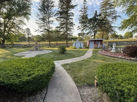106 Superior Avenue Machesney Park IL 61115