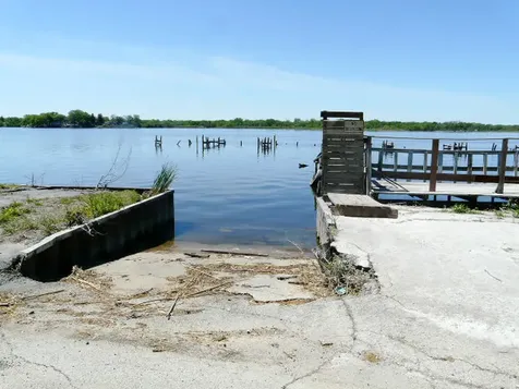 137-139 Arthur Avenue Fox Lake IL 60020