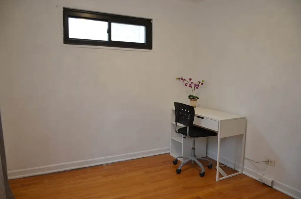 2822 West Granville Avenue Chicago IL 60659