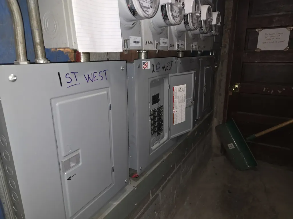 2822 West Granville Avenue Chicago IL 60659
