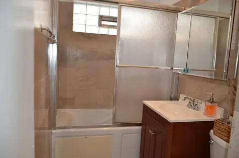 2822 West Granville Avenue Chicago IL 60659