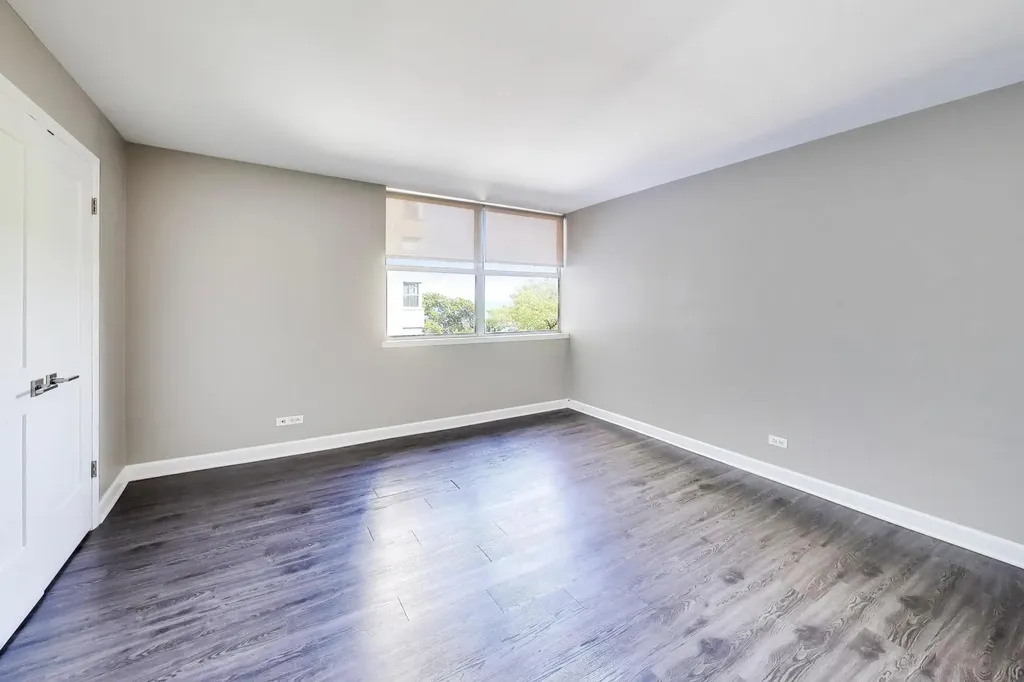 6301 North Sheridan Road Chicago IL 60660