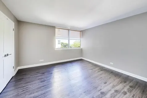 6301 North Sheridan Road Chicago IL 60660