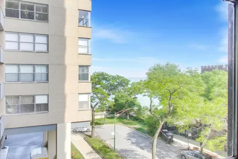 6301 North Sheridan Road Chicago IL 60660