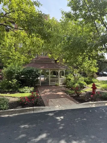 390 South Western Avenue Des Plaines IL 60016