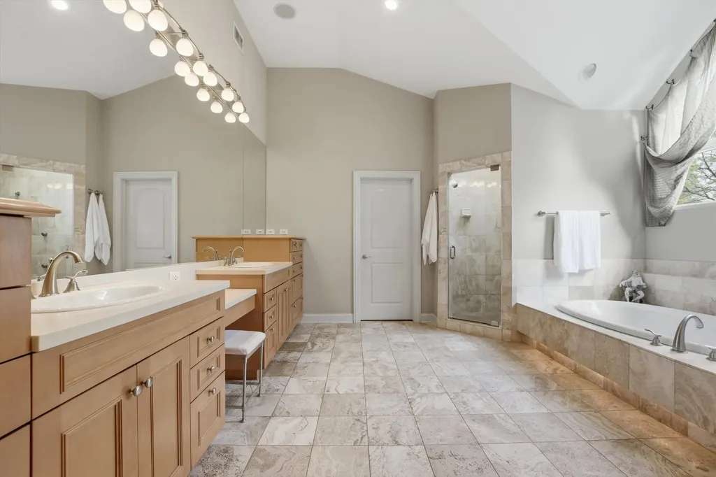809 Edgemont Lane Park Ridge IL 60068