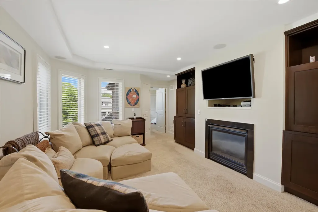 809 Edgemont Lane Park Ridge IL 60068