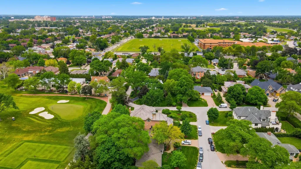 809 Edgemont Lane Park Ridge IL 60068