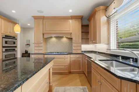 809 Edgemont Lane Park Ridge IL 60068