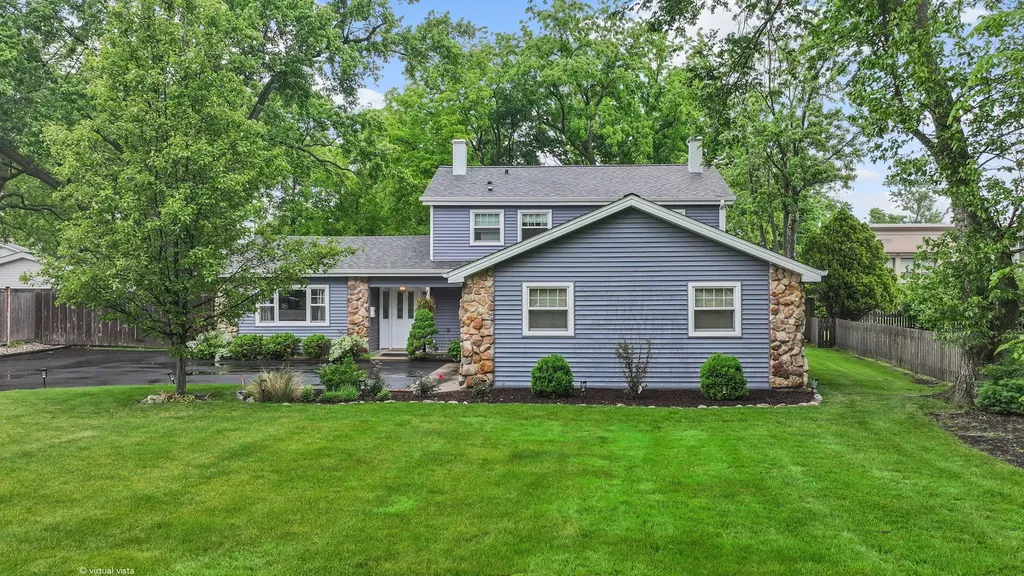 1530 Central Avenue Deerfield IL 60015