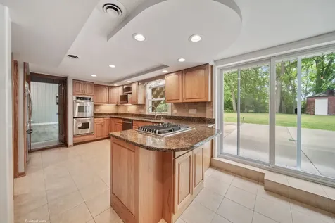 1530 Central Avenue Deerfield IL 60015