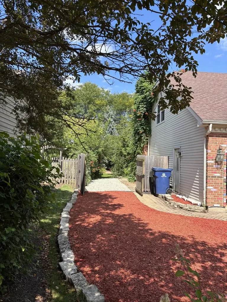 1369 Ginger Lane Naperville IL 60565