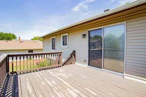 750 Michigan Lane Elk Grove Village IL 60007