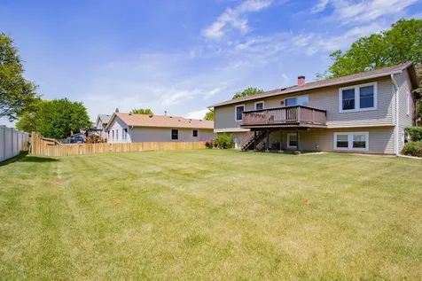 750 Michigan Lane Elk Grove Village IL 60007