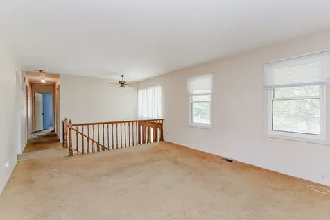 750 Michigan Lane Elk Grove Village IL 60007