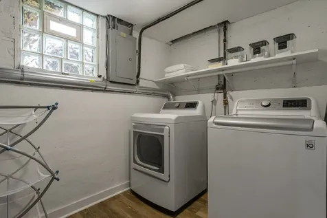 4230 North Moody Avenue Chicago IL 60634