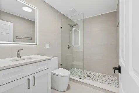 33 Valewood Road West Chicago IL 60185