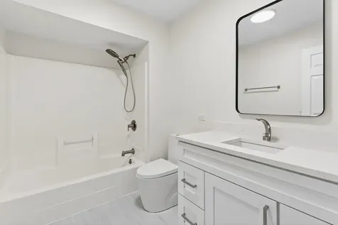 33 Valewood Road West Chicago IL 60185